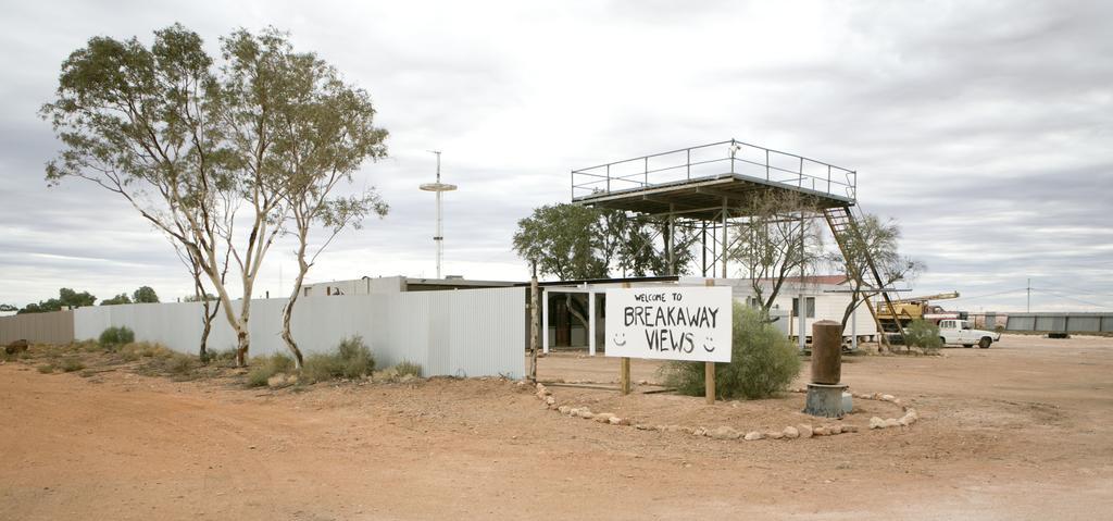 Breakaway Views 374 Alp St Hotel Coober Pedy Exterior photo